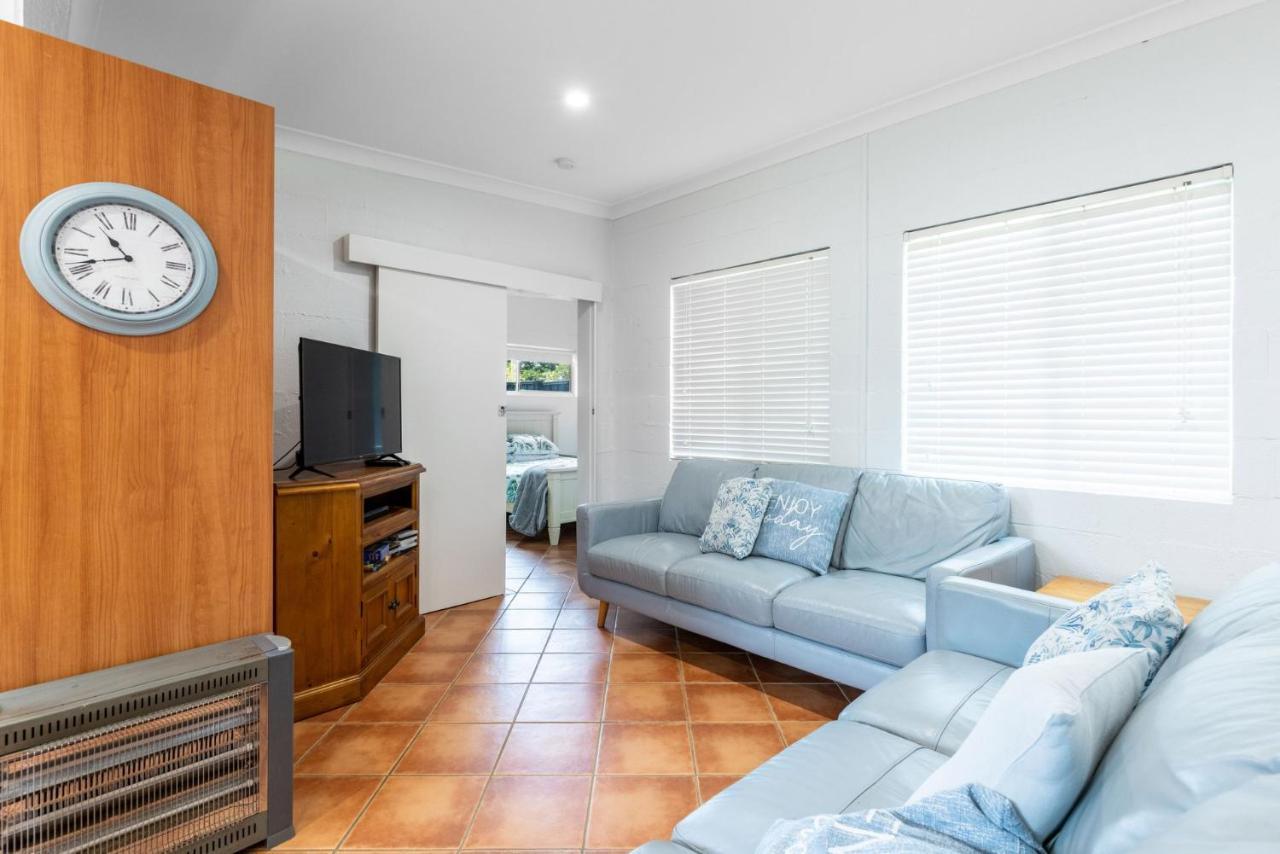 Boronia Avenue 18 * Mylestom